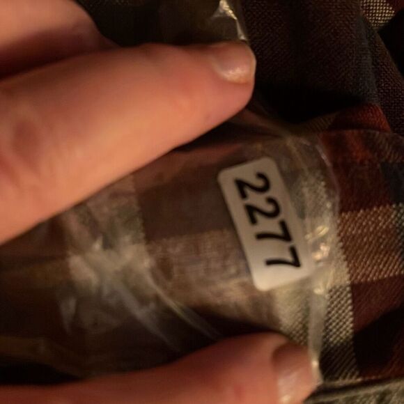 Tommy Hilfiger size L plaid 100% cotton button front. - Picture 5 of 5